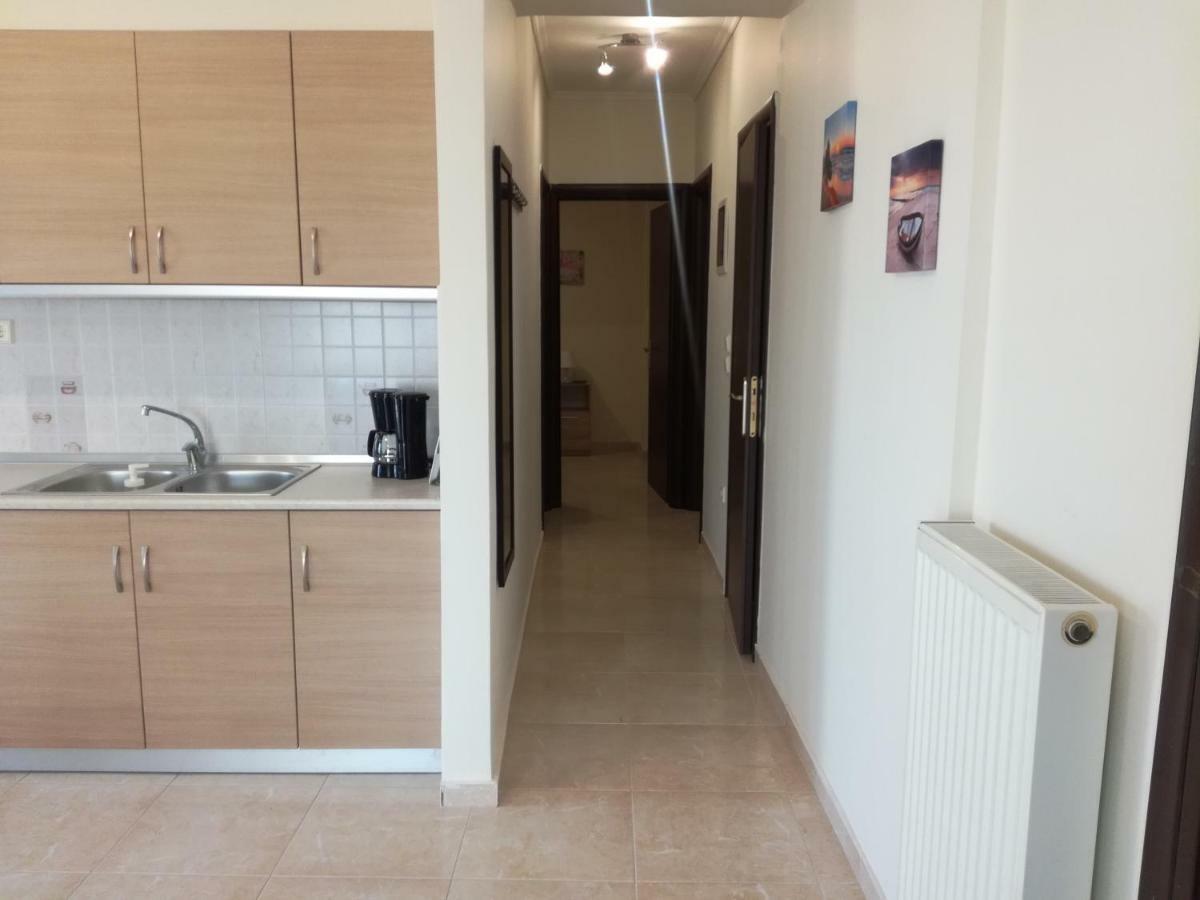 Jordan'S 3Rd Appartment At Неа-Міханіона Екстер'єр фото